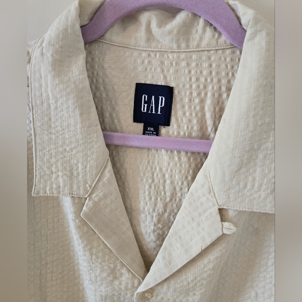 GAP Tan Seersucker Button Down Short Sleeve Shirt, Mens XXL, NWT - Picture 2 of 6
